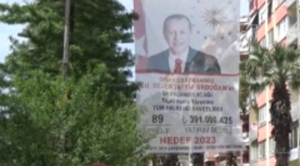 AKP_l_Tekilat_Erdoan'n_toplu_al_trenine_vatandalar_davet_ediyor