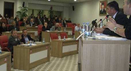 Aydn_Belediye_Meclisi'nde_pusulal_ynetim_kavgas